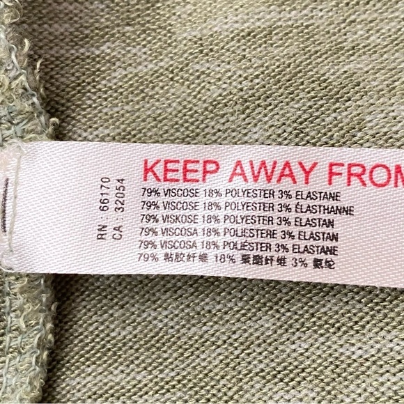 Anthropologie Saturday Sunday Brushed Fleece
Oversized V-Neck Pullover Top - Picture 5 of 6